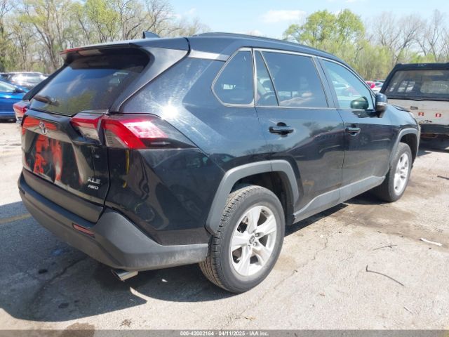 2021 TOYOTA RAV4 2T3P1RFV3MW186461 Photo 3