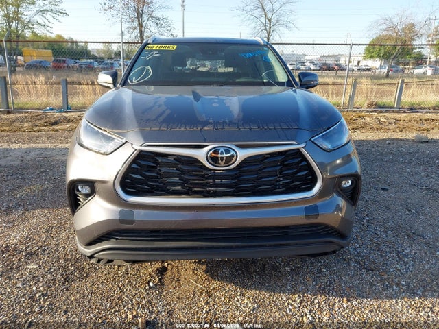 Toyota Highlander Xle 2024 5TDKDRAH0RS528587 Image 12