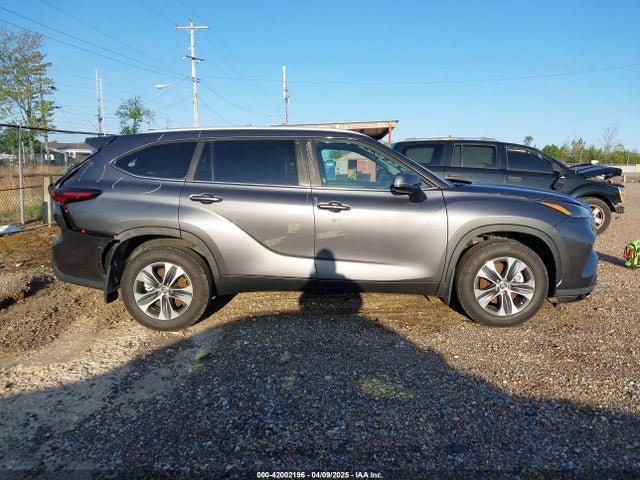 Toyota Highlander Xle 2024 5TDKDRAH0RS528587 Image 13