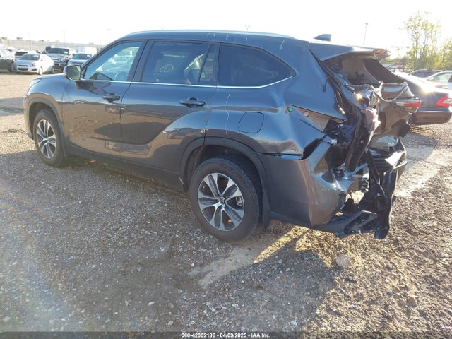 Toyota Highlander Xle 2024 5TDKDRAH0RS528587 Image 3
