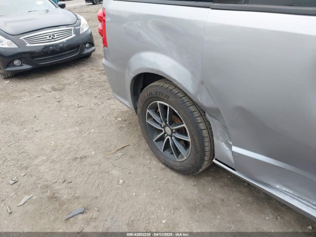 2C4RDGEG0KR640664 Dodge Grand Caravan Gt