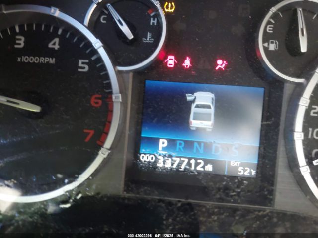 5TFGW5F18HX215042 Toyota Tundra Platinum 5.7l V8