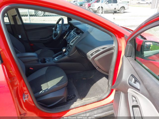 1FADP3F21EL346920 Ford FOCUS SE