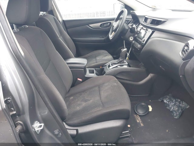 JN1BJ1CP9HW030968 Nissan Rogue Sport S