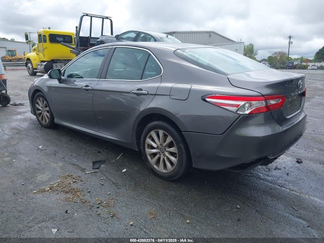 4T1B11HK1JU561136 Toyota CAMRY LE