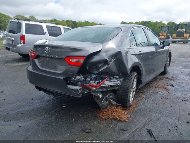 4T1B11HK1JU561136 Toyota CAMRY LE