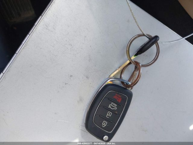 5NPE24AF0HH485880 Hyundai SONATA SE
