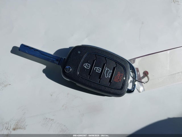 KM8J33A49JU756480 Hyundai TUCSON SEL