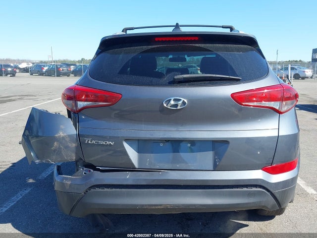 KM8J33A49JU756480 Hyundai TUCSON SEL