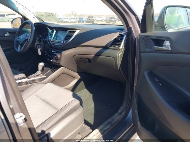 KM8J33A49JU756480 Hyundai TUCSON SEL