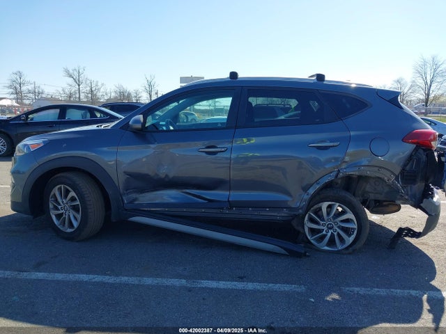 KM8J33A49JU756480 Hyundai TUCSON SEL