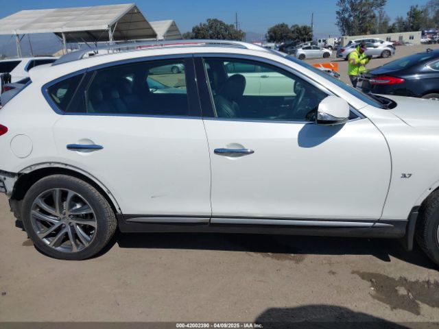JN1BJ0RPXHM389985 Infiniti QX50