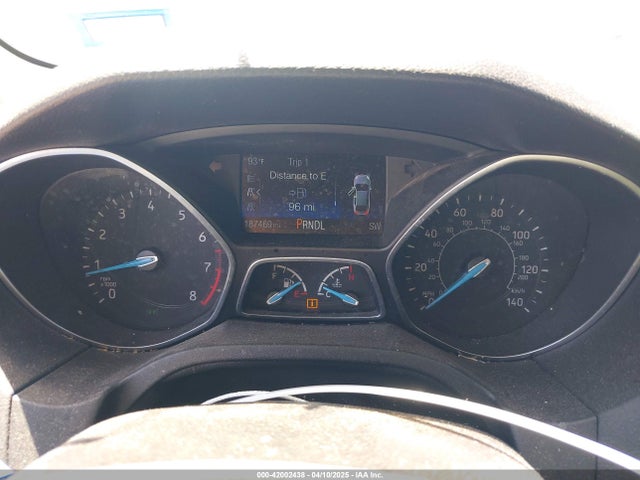 1FADP3K21FL318008 Ford FOCUS SE