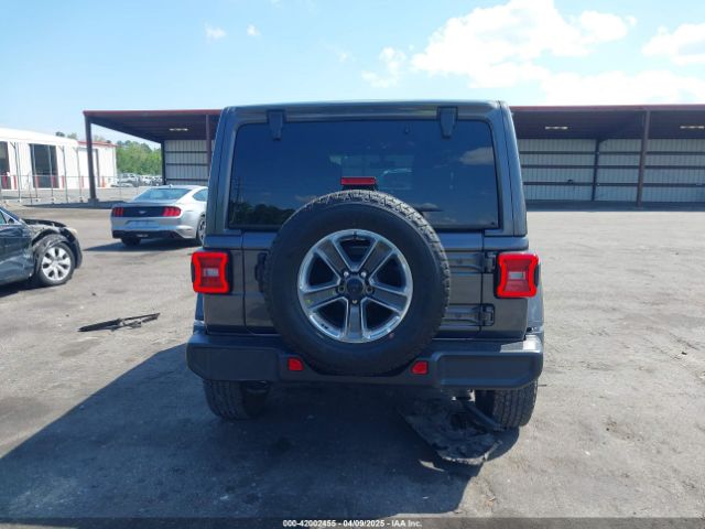 1C4HJXEN2NW194502 Jeep Wrangler Unlimited Sahara 4x4