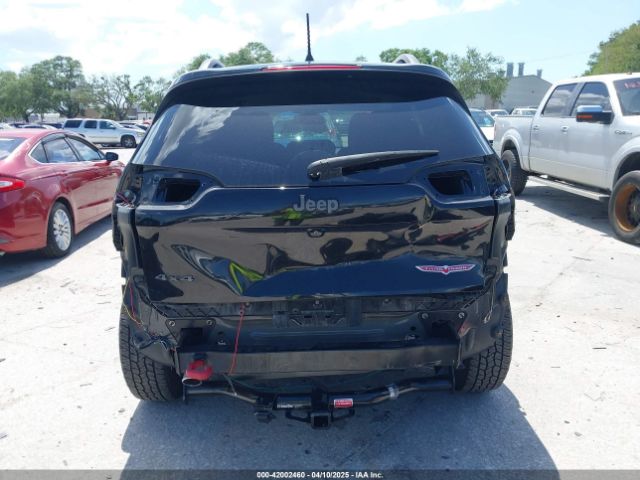 1C4PJMBS9HW537962 Jeep Cherokee Trailhawk 4x4