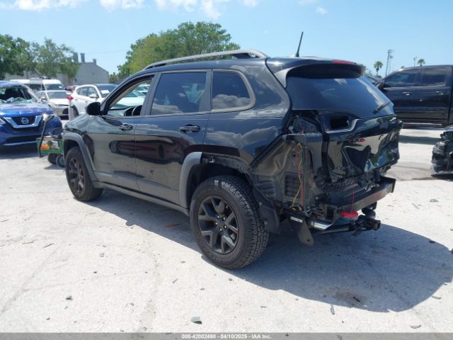 1C4PJMBS9HW537962 Jeep Cherokee Trailhawk 4x4