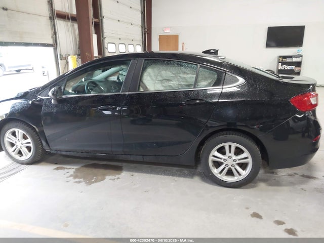 1G1BE5SM3H7147173 Chevrolet Cruze Lt Auto
