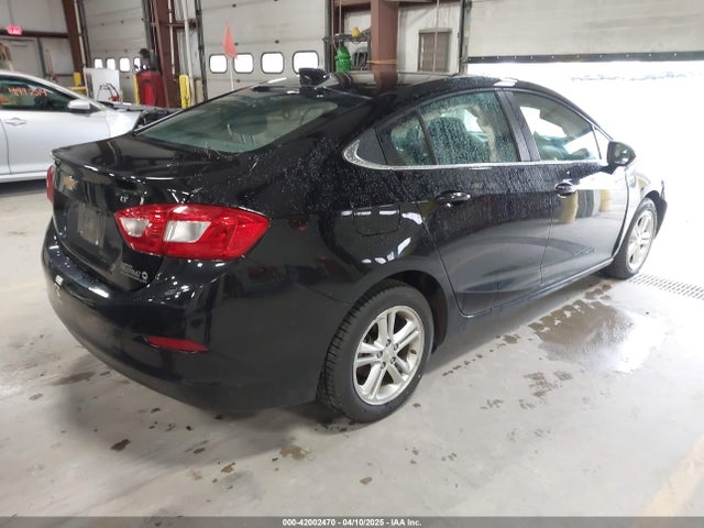 1G1BE5SM3H7147173 Chevrolet Cruze Lt Auto