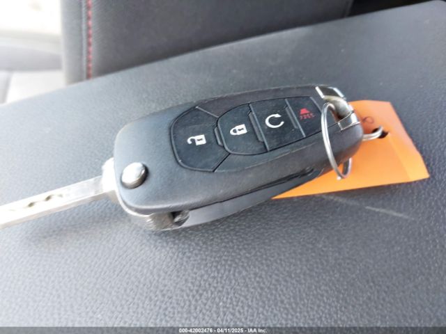 KL77LGE2XRC211742 Chevrolet Trax Fwd 1rs