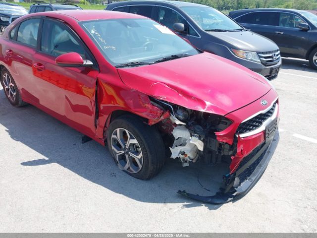 3KPF24AD8ME324601 KIA Forte Lxs