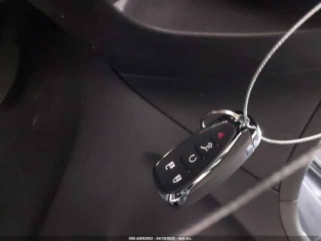 3GNAXUEV0NL223572 Chevrolet Equinox Awd Lt