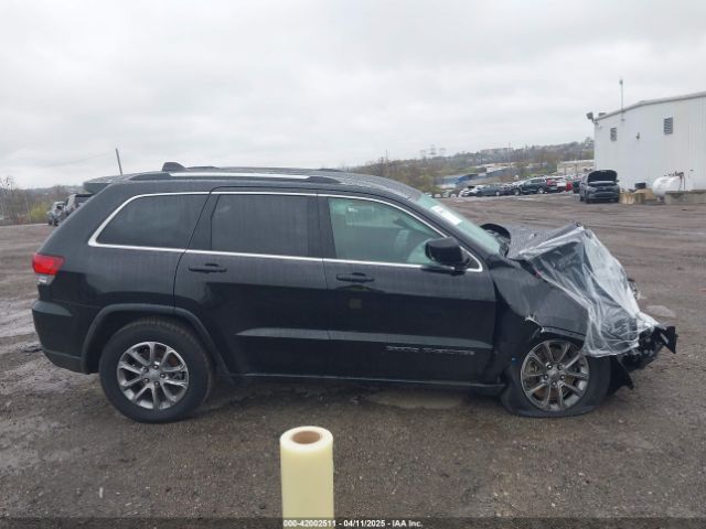 1C4RJFAGXMC546067 Jeep Grand Cherokee Laredo E 4x4