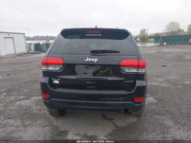 1C4RJFAGXMC546067 Jeep Grand Cherokee Laredo E 4x4