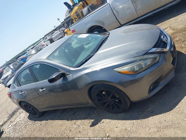 1N4AL3AP3HC214621 Nissan Altima 2.5 Sr