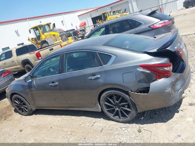 1N4AL3AP3HC214621 Nissan Altima 2.5 Sr