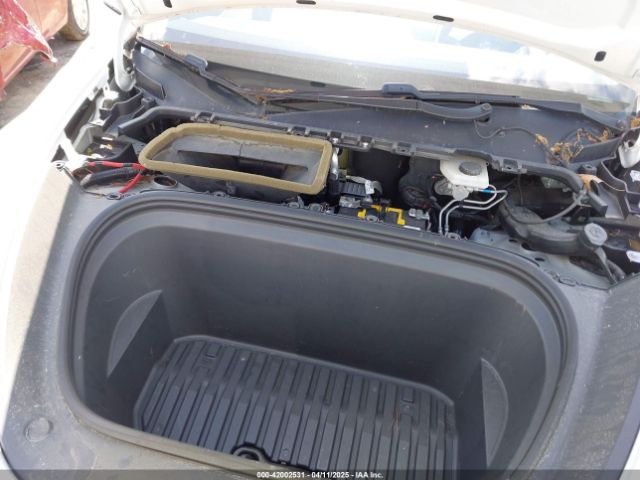 2020 TESLA MODEL Y 5YJYGDEF8LF025673 Photo 9