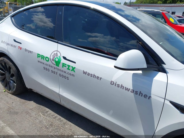 5YJYGDEF8LF025673 Tesla Model Y Long Range Dual Motor All-wheel Drive/performance Dual Motor All-wheel Drive