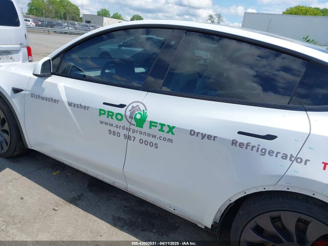 5YJYGDEF8LF025673 Tesla Model Y Long Range Dual Motor All-wheel Drive/performance Dual Motor All-wheel Drive