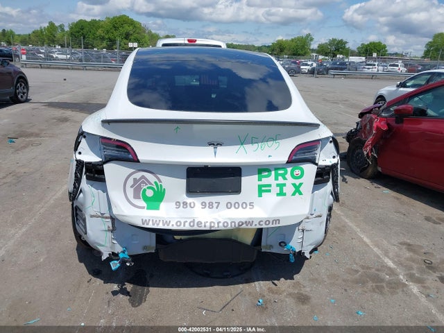 5YJYGDEF8LF025673 Tesla Model Y Long Range Dual Motor All-wheel Drive/performance Dual Motor All-wheel Drive