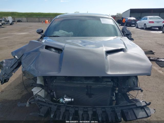 2C3CDZAG8KH666463 Dodge Challenger Sxt