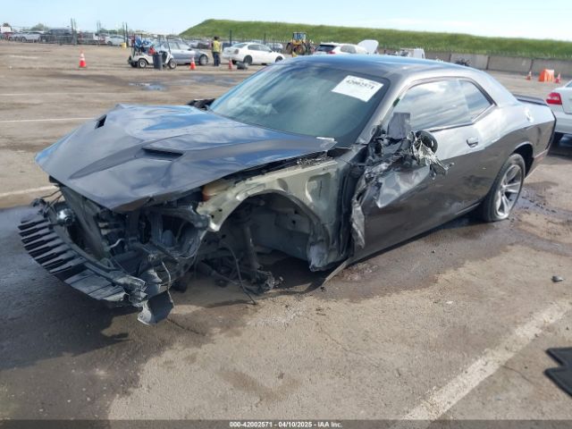 2C3CDZAG8KH666463 Dodge Challenger Sxt