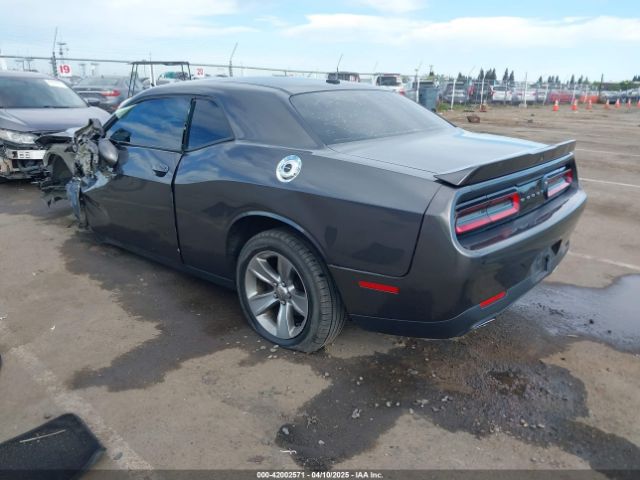 2C3CDZAG8KH666463 Dodge Challenger Sxt
