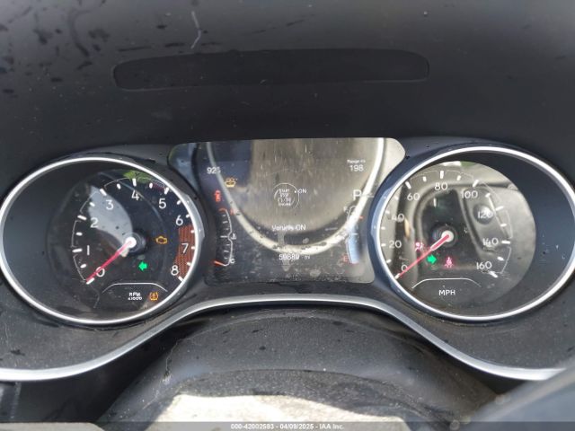 3C4NJCBB0JT233741 Jeep Compass Latitude Fwd