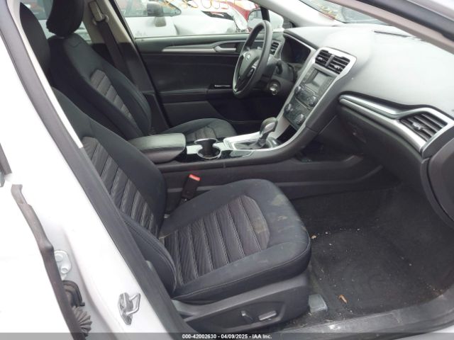 1FA6P0H70G5105051 Ford FUSION SE