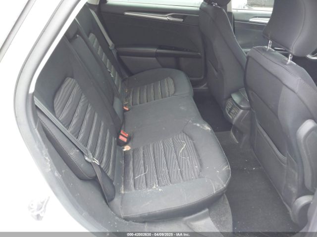 1FA6P0H70G5105051 Ford FUSION SE