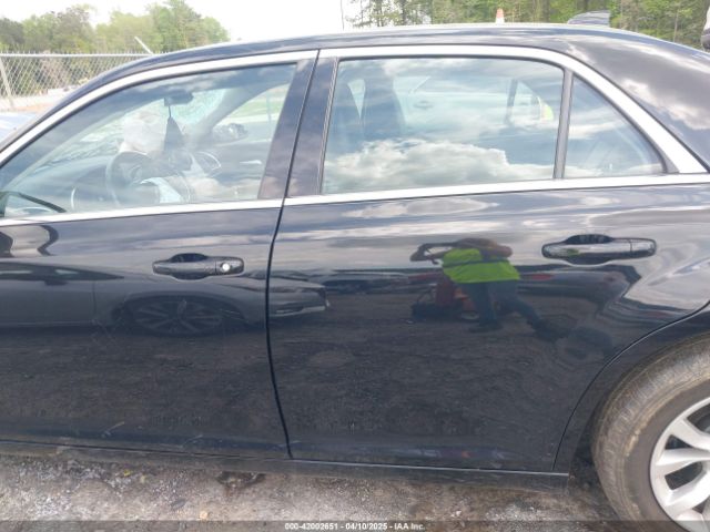 2C3CCAAG0FH830069 Chrysler 300 Limited