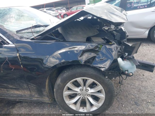 2C3CCAAG0FH830069 Chrysler 300 Limited