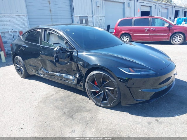 2025 TESLA MODEL 3 5YJ3E1ET0SF933067 Photo 0