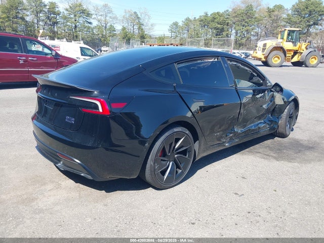 2025 TESLA MODEL 3 5YJ3E1ET0SF933067 Photo 3