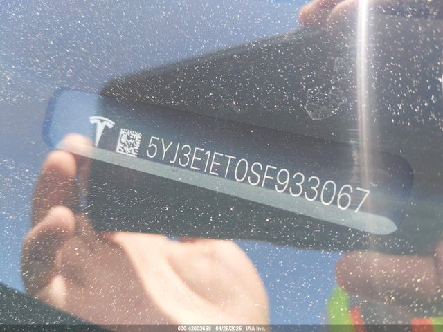 2025 TESLA MODEL 3 5YJ3E1ET0SF933067 Photo 8