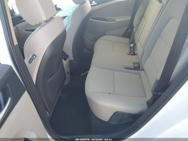 KM8J33AL4KU991829 Hyundai TUCSON SEL