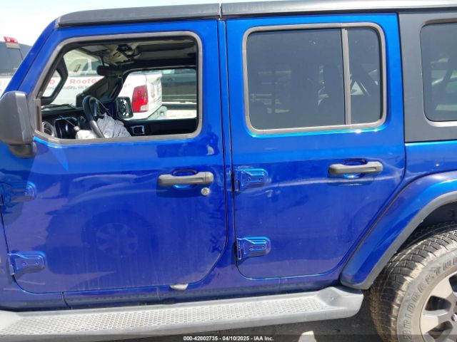 1C4HJXEN4JW321227 Jeep Wrangler Unlimited Sahara 4x4