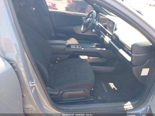 KMHM24AA5PA028452 Hyundai Ioniq 6 Se