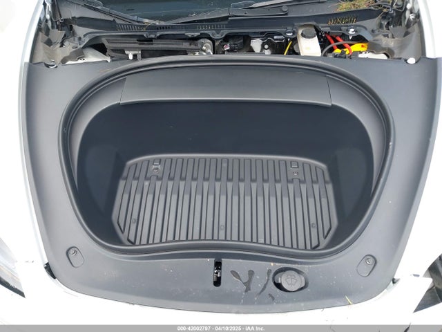2024 TESLA MODEL 3 5YJ3E1EB0RF795452 Photo 9