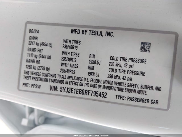 2024 TESLA MODEL 3 5YJ3E1EB0RF795452 Photo 8