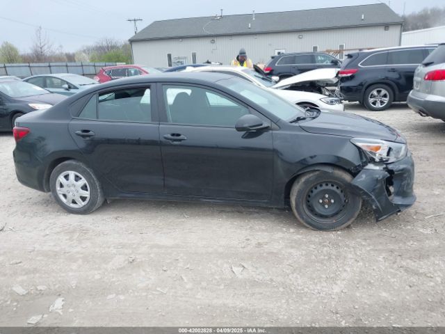 3KPA24AB2KE209904 KIA RIO S